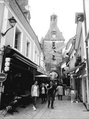 La gente camina la ciudad” | Amboise, Francia